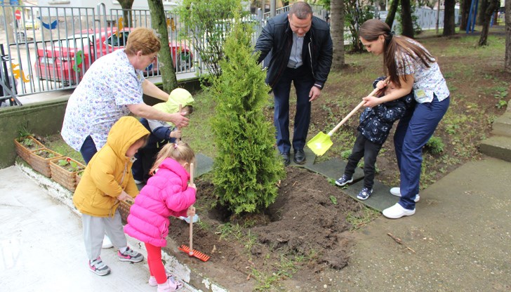 Инициативата е по случай Седмицата на гората