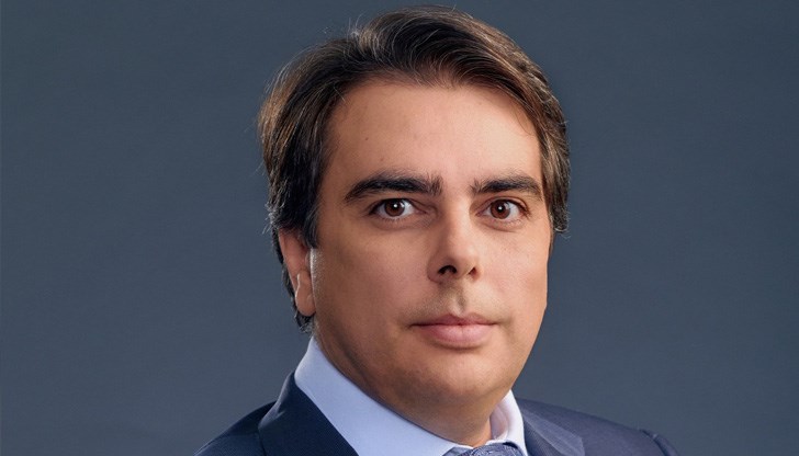 По думите на съпредседателя на "Продължаваме Промяната" е крайно време България да тръгне напред По думите на съпредседателя на "Продължаваме Промяната" е крайно време България да тръгне напред