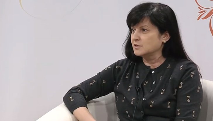 Новото име сред желаещите е на Наталия Къснеделчева, магистър по право, финанси и кредитиране, бивш управител на "Винпром Русе" Новото име сред желаещите е на Наталия Къснеделчева, магистър по право, финанси и кредитиране, бивш управител на "Винпром Русе"