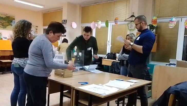 Може да видите излъчването в секцията, в която сте гласували Може да видите излъчването в секцията, в която сте гласували