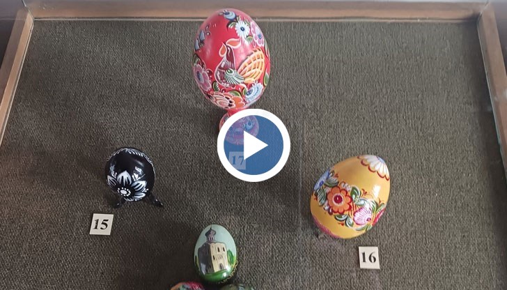 Яйцата са изработени от дърво, глина, порцелан и керамика