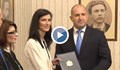 Президентът връчи първия мандат на Мария Габриел