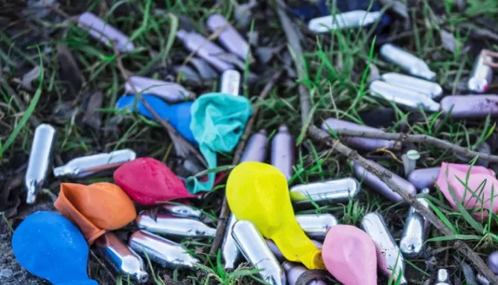 Райският газ ще бъде включен в Списъка с опасни за здравето вещества Райският газ ще бъде включен в Списъка с опасни за здравето вещества