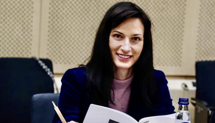 Габриел отказа да коментира изнесения запис от Радостин Василев Габриел отказа да коментира изнесения запис от Радостин Василев