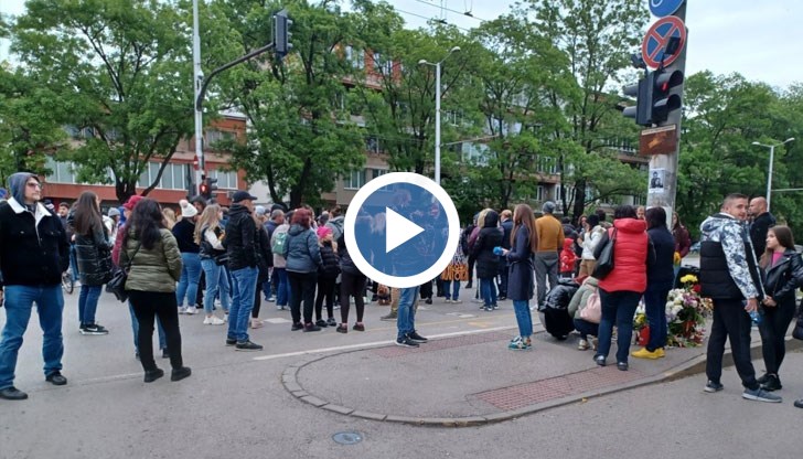 Пешеходният светофар вече работи денонощно