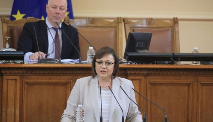 "Кулминация на задкулисието": След скандалните записи на Радостин Василев депутатите от БСП отказаха да участват в заседанието