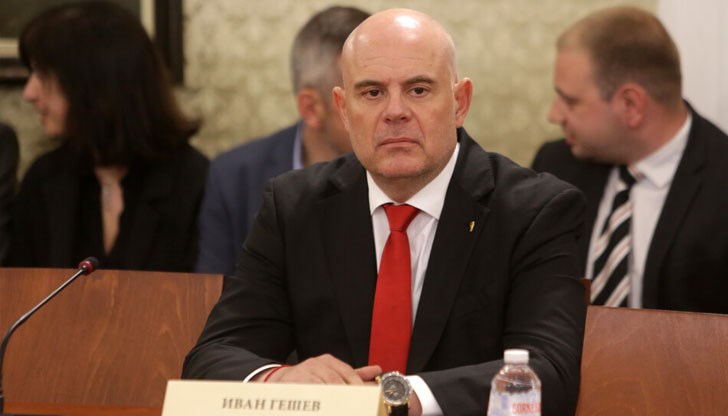 Днес се решава съдбата на главния прокурор след внесеното искане за уволнението му Днес се решава съдбата на главния прокурор след внесеното искане за уволнението му