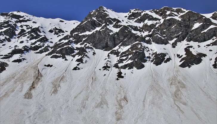 Група от около 35 номади са разположили лагер в отдалечена местност Група от около 35 номади са разположили лагер в отдалечена местност