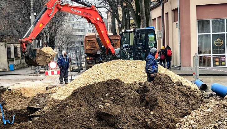 Изграждат водопроводни връзки по улица "Доростол" и улица "Тулча"