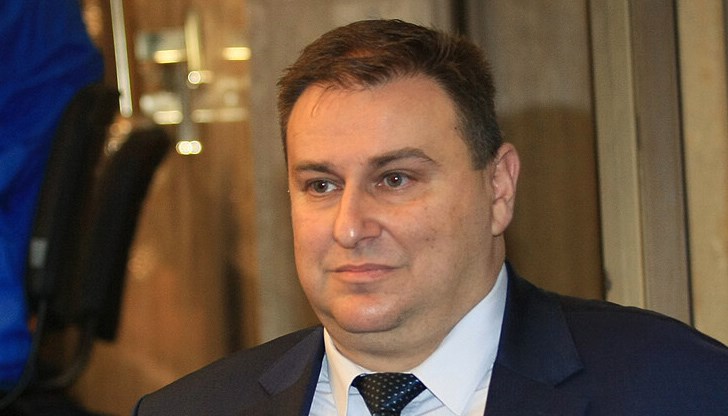 Вътрешният воден път би свързвал градовете Русе - Разград - Шумен - Провадия - Девня - Варна, заяви евродепутатът Вътрешният воден път би свързвал градовете Русе - Разград - Шумен - Провадия - Девня - Варна, заяви евродепутатът