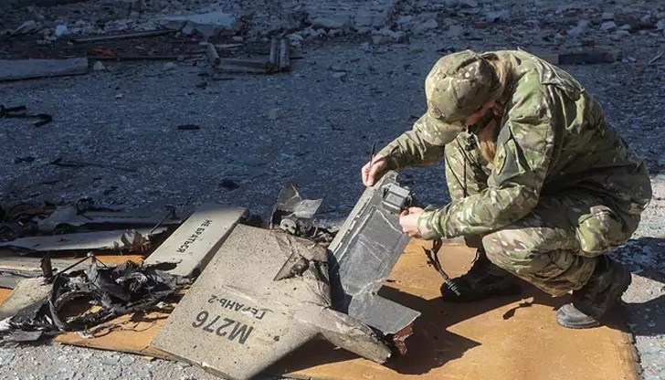 Русия редовно бомбардира Украйна от октомври миналата година, нанасяйки удари по различни цели Русия редовно бомбардира Украйна от октомври миналата година, нанасяйки удари по различни цели