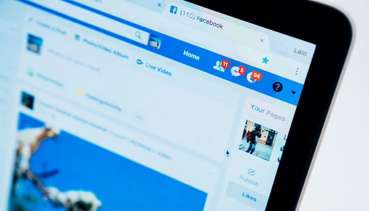 Редица потребители в различни страни твърдят, че са изпратили покана за приятелство във Facebook само с отваряне на профила на някого