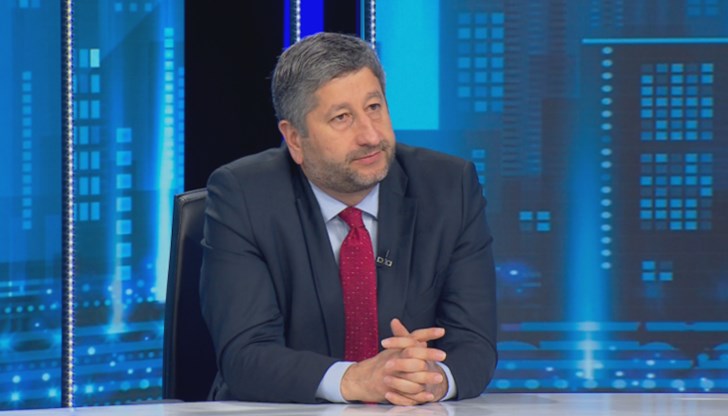 Той коментира, че при излъчен от втория мандат премиер ще има гаранция, че съдебната реформа ще се случи Той коментира, че при излъчен от втория мандат премиер ще има гаранция, че съдебната реформа ще се случи