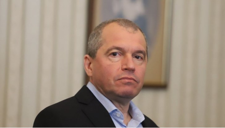 Той посочи, че от партията са готови да поемат отговорността за вземането на третия мандат Той посочи, че от партията са готови да поемат отговорността за вземането на третия мандат