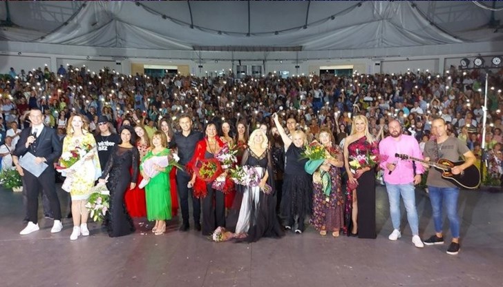 Миналата година турнето беше изцяло женско, но този път се включват и братя Аргирови Миналата година турнето беше изцяло женско, но този път се включват и братя Аргирови