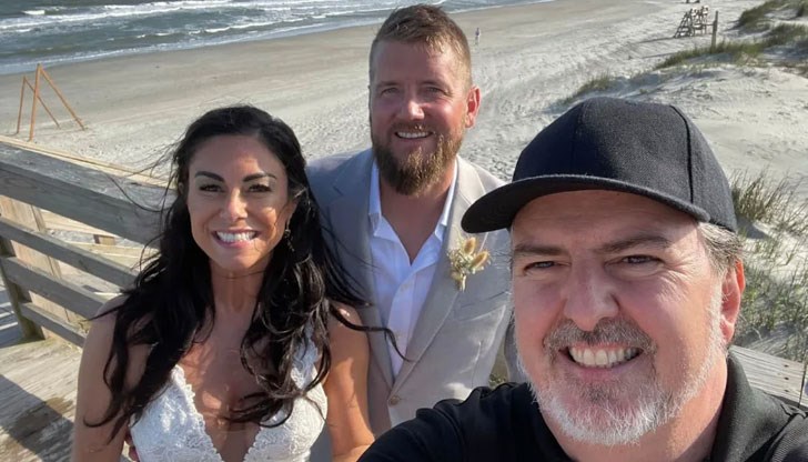 ​Саманта и съпругът ѝ са били в количка за голф, отнесена от пиян шофьор