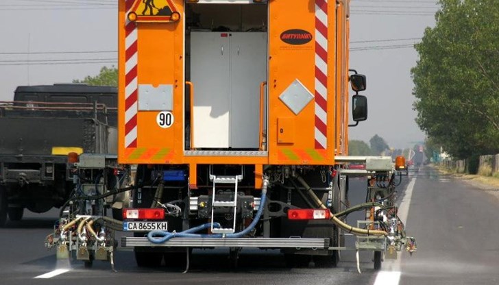 АПИ провежда странна обществена поръчка на фона на действащи договори