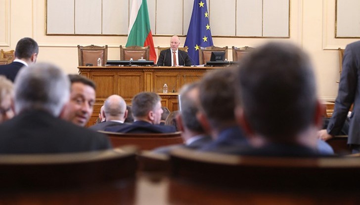 Те ще отговарят на въпроси по актуални теми