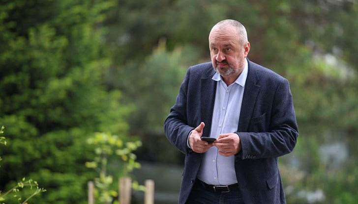 Взривът срещу кортежа на Гешев е трябвало да убие, ще си подам оставката, ако експертизата покаже друго, отсече той Взривът срещу кортежа на Гешев е трябвало да убие, ще си подам оставката, ако експертизата покаже друго, отсече той