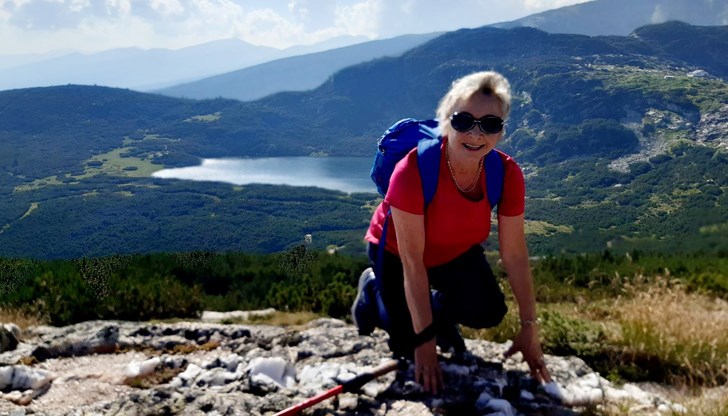 Тази година проф. Антоанета Момчилова е участвала в ултра маратона Дунав Ултра и е преминала маршрута Ком-Емине Тази година проф. Антоанета Момчилова е участвала в ултра маратона Дунав Ултра и е преминала маршрута Ком-Емине