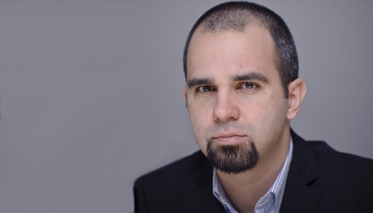 Според политолога, ГЕРБ също вероятно ще загуби привърженици, но това са привърженици, "които просто ревнуват Борисов" Според политолога, ГЕРБ също вероятно ще загуби привърженици, но това са привърженици, "които просто ревнуват Борисов"