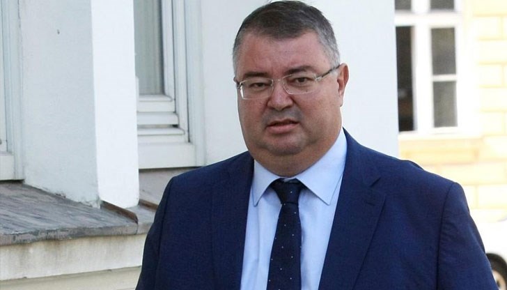 По думите му исканото увеличение на заплатите на служителите не може да стане без приемането на нов бюджет за 2023 година По думите му исканото увеличение на заплатите на служителите не може да стане без приемането на нов бюджет за 2023 година