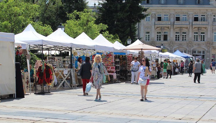 Паралелно с изложението русенци ще могат да посетят и Фестивала на туристическите забавления и анимации Паралелно с изложението русенци ще могат да посетят и Фестивала на туристическите забавления и анимации