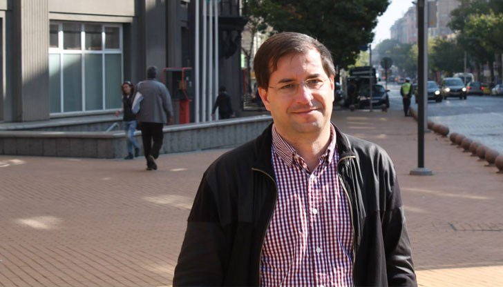 Борците с мафията&quot; влязоха в коалиция с &quot;мафията&quot; в името на тези милиарди, допълни юристът