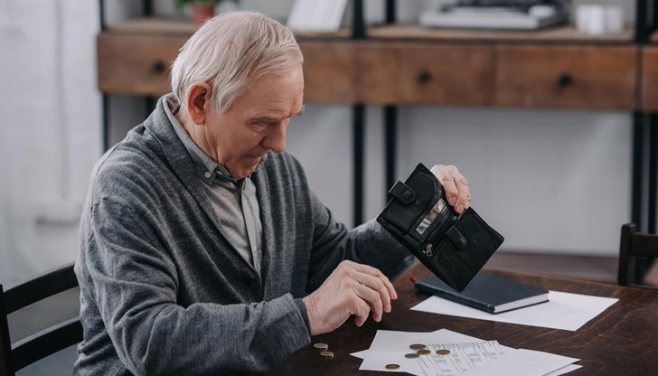 Изплащането на пенсиите ще се извършва по график, обявен от пощенските станции Изплащането на пенсиите ще се извършва по график, обявен от пощенските станции