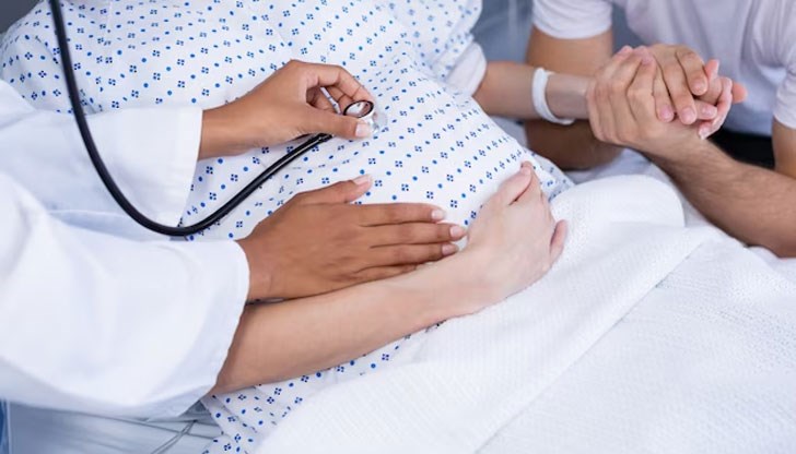 29-годишната жена, която е в 22 гестационна седмица, е претърпяла спешна интервенция по поставяне на стент 29-годишната жена, която е в 22 гестационна седмица, е претърпяла спешна интервенция по поставяне на стент