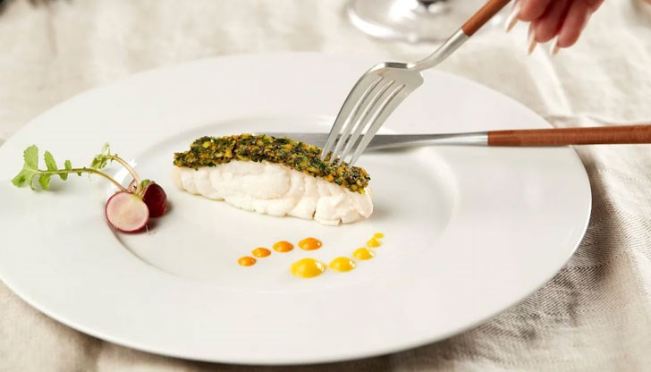 Когато е подправено и изпържено, отпечатаното на 3D филе трудно се различава от традиционна риба