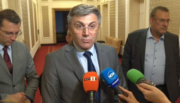 Лидерът на ДПС коментира нападението срещу Иван Гешев Лидерът на ДПС коментира нападението срещу Иван Гешев