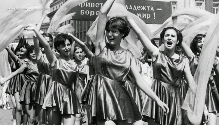 За първи път празникът на труда и на международната работническа солидарност е обявен за официален празник у нас през 1939 г.