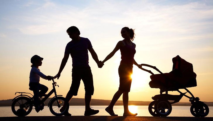 Световният ден на семейството има за цел да привлича общественото внимание към редица проблеми в семейната среда Световният ден на семейството има за цел да привлича общественото внимание към редица проблеми в семейната среда