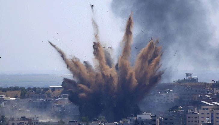 Израелските въздушни сили нанесоха удари по Газа и екстремистите отново изстреляха ракети в събота
