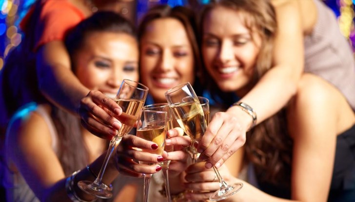 Според експерти умерената употреба на алкохол не е нездравословна
