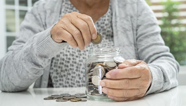В момента сумата за откупуване е 140,58 лева за всеки недостигащ месец за пенсия
