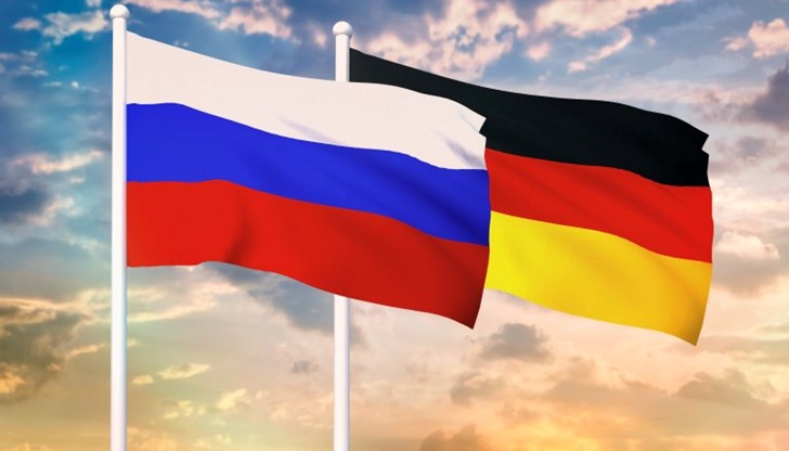 Причината е наложено ограничение от Москва за броя на заетите в германските дипломатически мисии