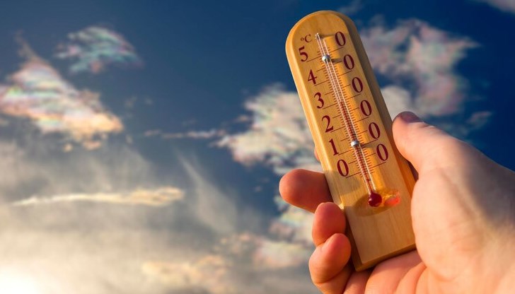 До края на месеца - локални пролетни бури В неделя времето отново ще следва познатия от п До края на месеца - локални пролетни бури В неделя времето отново ще следва познатия от п