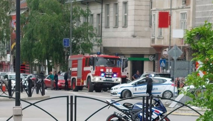 Хората са изведени заради дима Хората са изведени заради дима