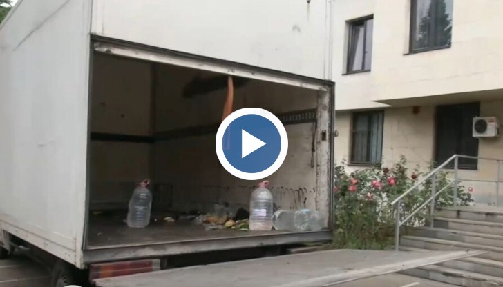 Задържани са шофьорът и каналджията