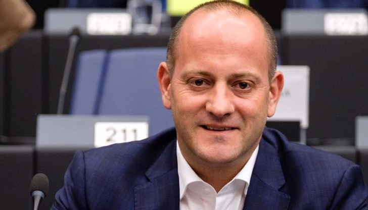 "Статуквото в съдебната реформа ще опита по-прегледен вариант нищо да не се промени", каза той "Статуквото в съдебната реформа ще опита по-прегледен вариант нищо да не се промени", каза той