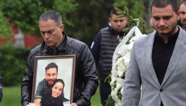 Двамата младежи изгубиха живота си на пешеходна пътека на булевард “Сливница”