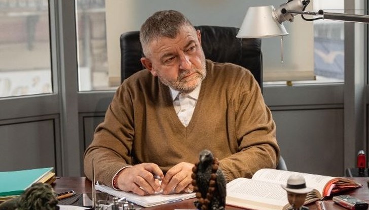 Защо общинските съветници гласуваха тайно зад параван? Защо общинските съветници гласуваха тайно зад параван?