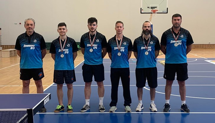 Русенският тим по тенис на маса е на първо място във временното класиране преди последния кръг