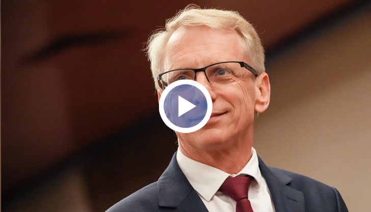 Не е ясно дали от ГЕРБ не разиграват театър, в който ние да послужим като алиби, отбеляза акад. Николай Денков