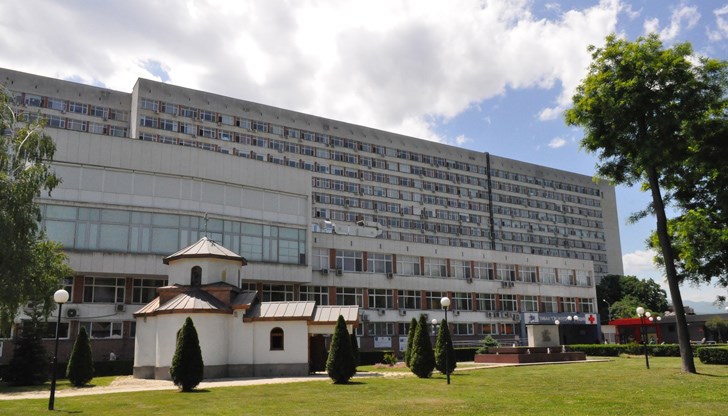 27-годишната Елисавета е починала в инфекциозната клиника на пловдивската болница "Св. Георги" 27-годишната Елисавета е починала в инфекциозната клиника на пловдивската болница "Св. Георги"