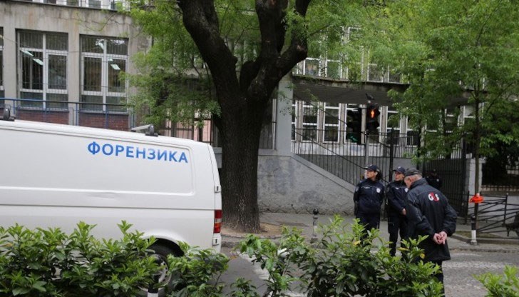 Трите заподозрени лица ще останат в предварителен арест за срок от 30 дни