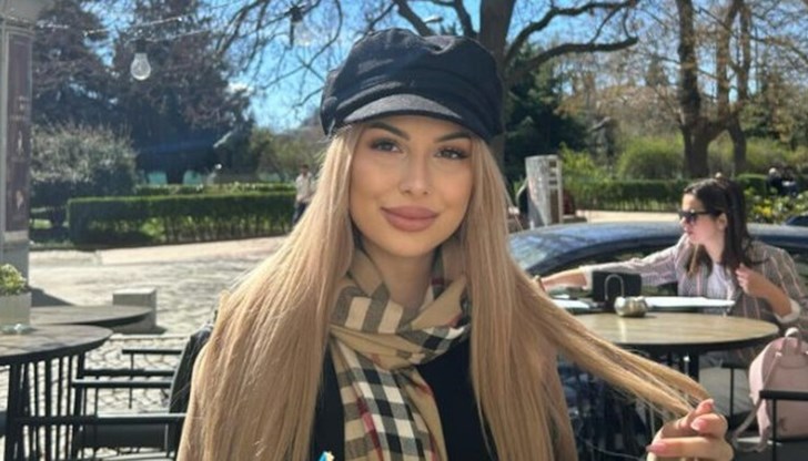 Дена Киневска е на 23 години и е диагностицирана с лимфом на Ходжкин Дена Киневска е на 23 години и е диагностицирана с лимфом на Ходжкин