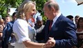 Любимата австрийска министърка на Путин се мести в Русия
